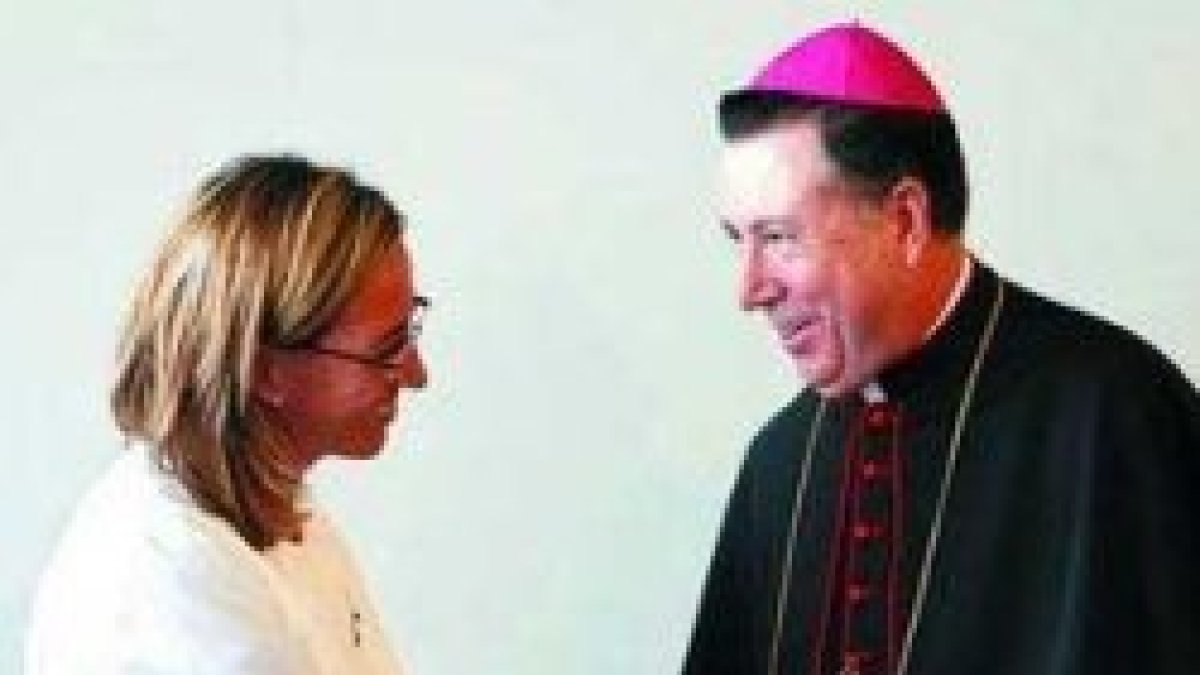 Monseñor Juan del Río: 