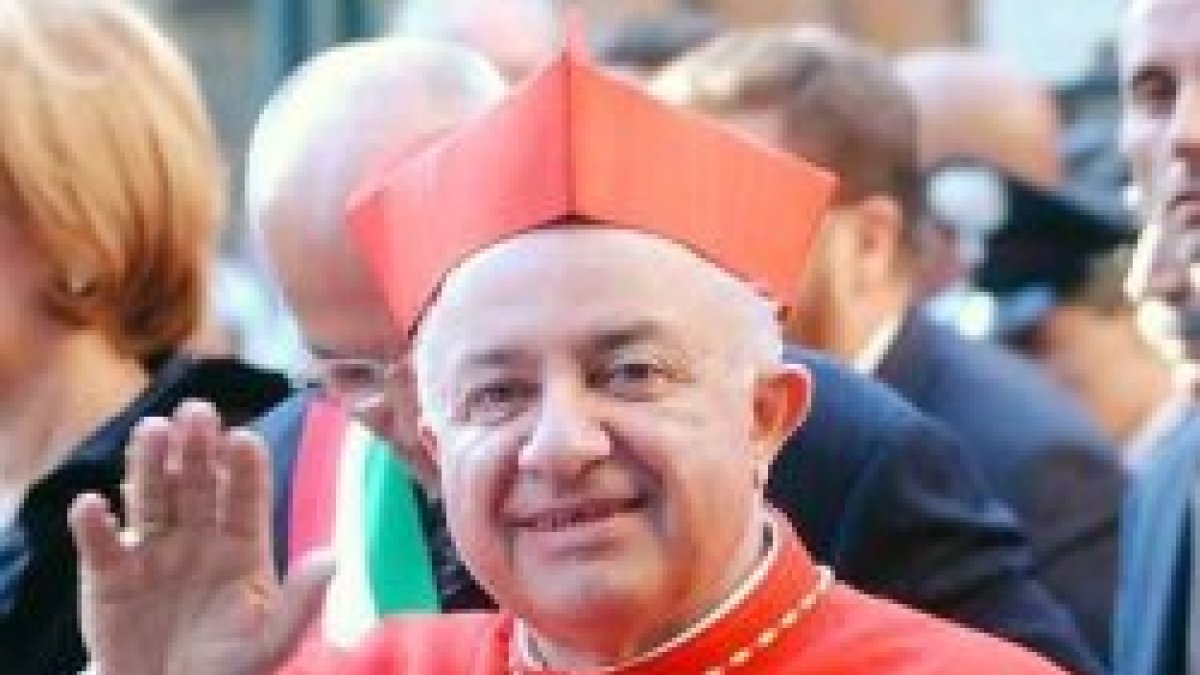 El cardenal Tettamanzi continuará dos años más como arzobispo de Milán