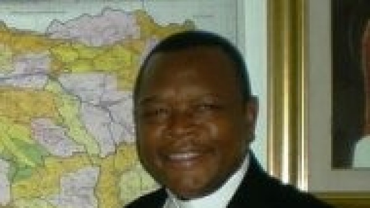 Monseñor Fridolin Ambogo, obispo de Bokungu-Ikelamons Congo