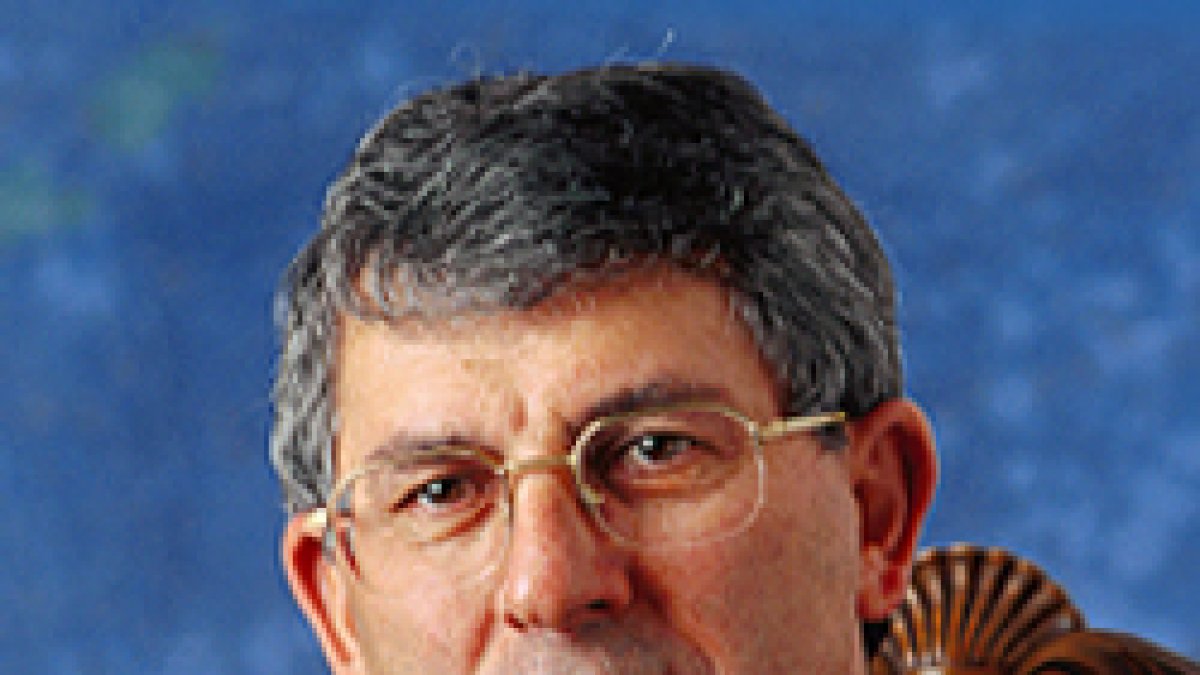 El arzobispo de Valladolid condena la ausencia de expertos pro-vida en la comisión del aborto