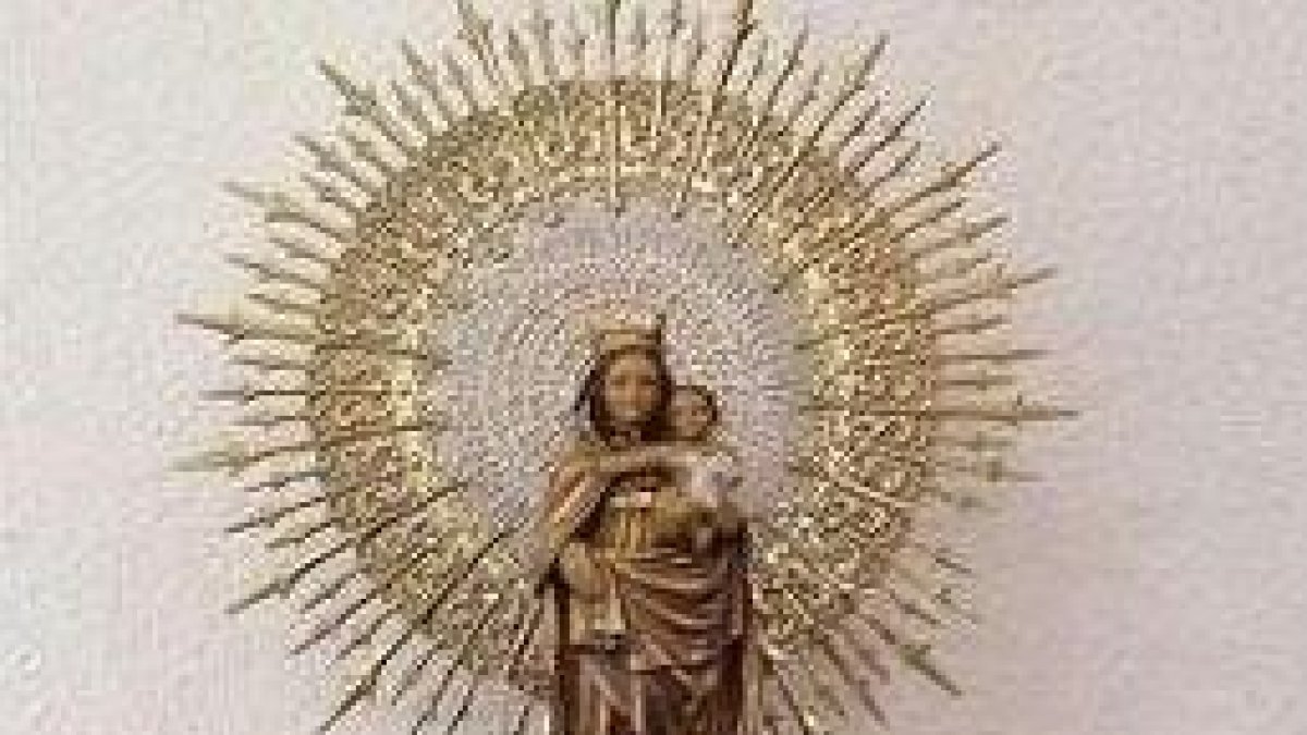 Imagen de la Virgen del Pilar en el cuartel de Almodóvar