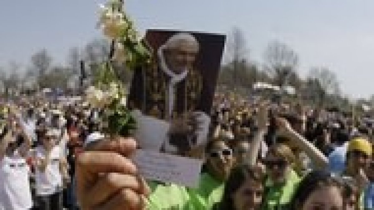 Jóvenes en un encuentro con el Papa