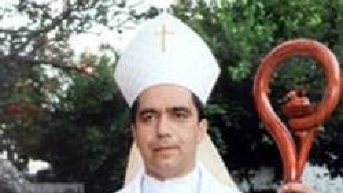 El Arzobispo de San Salvador pide que se cambie la constitución de su país para evitar matrimonios homosexuales