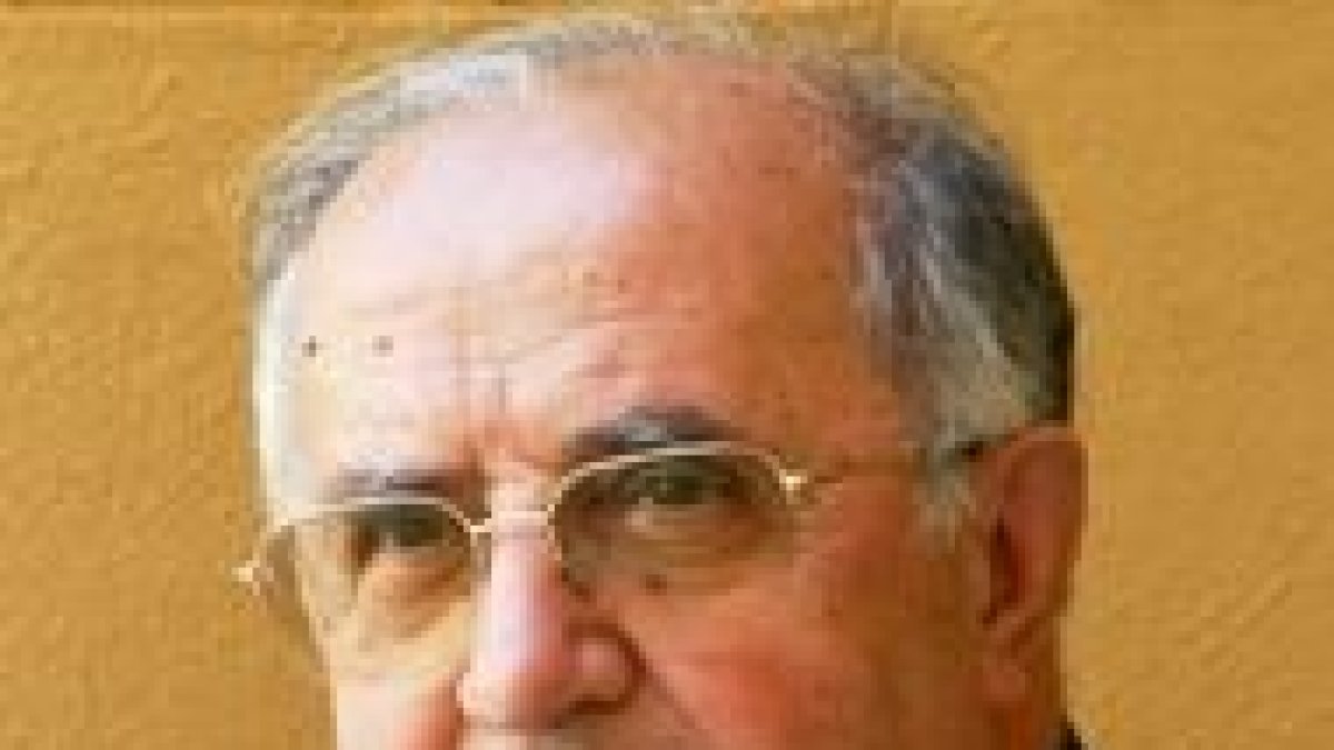 Monseñor José Gea Escolano