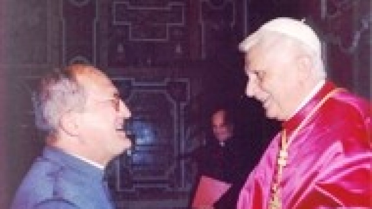 Enrico Dal Covolo, junto a Benedicto XVI