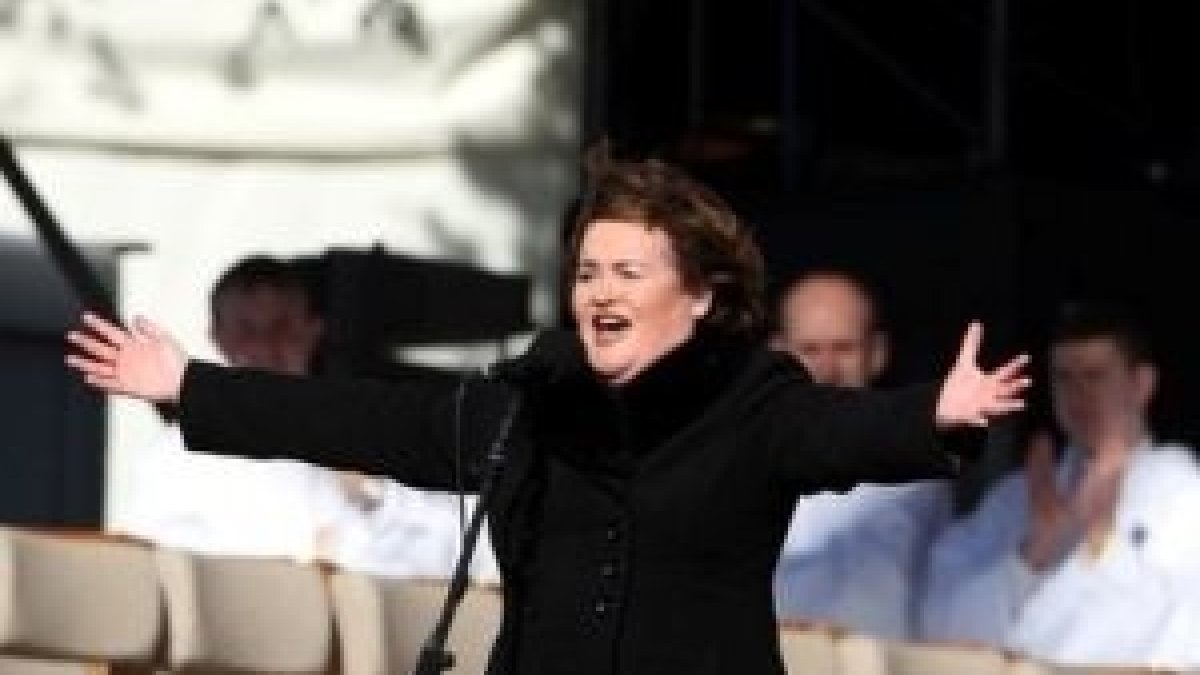 Susan Boyle durante la misa en Glasgow