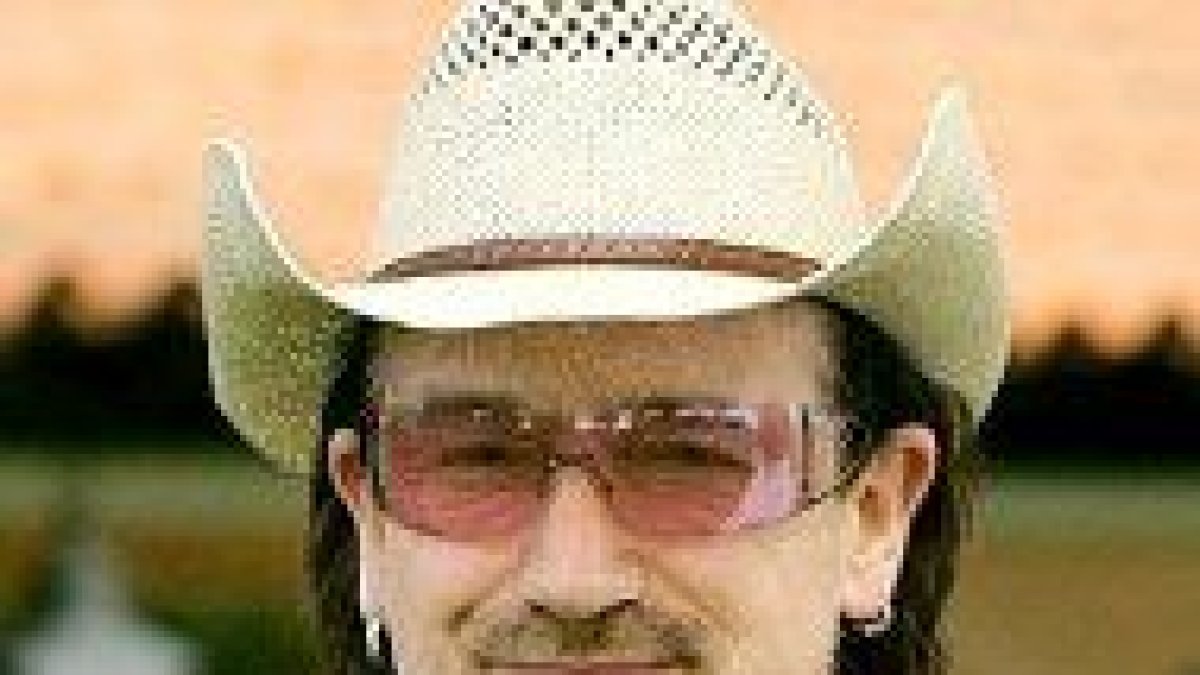 El líder de la banda U2, Bono