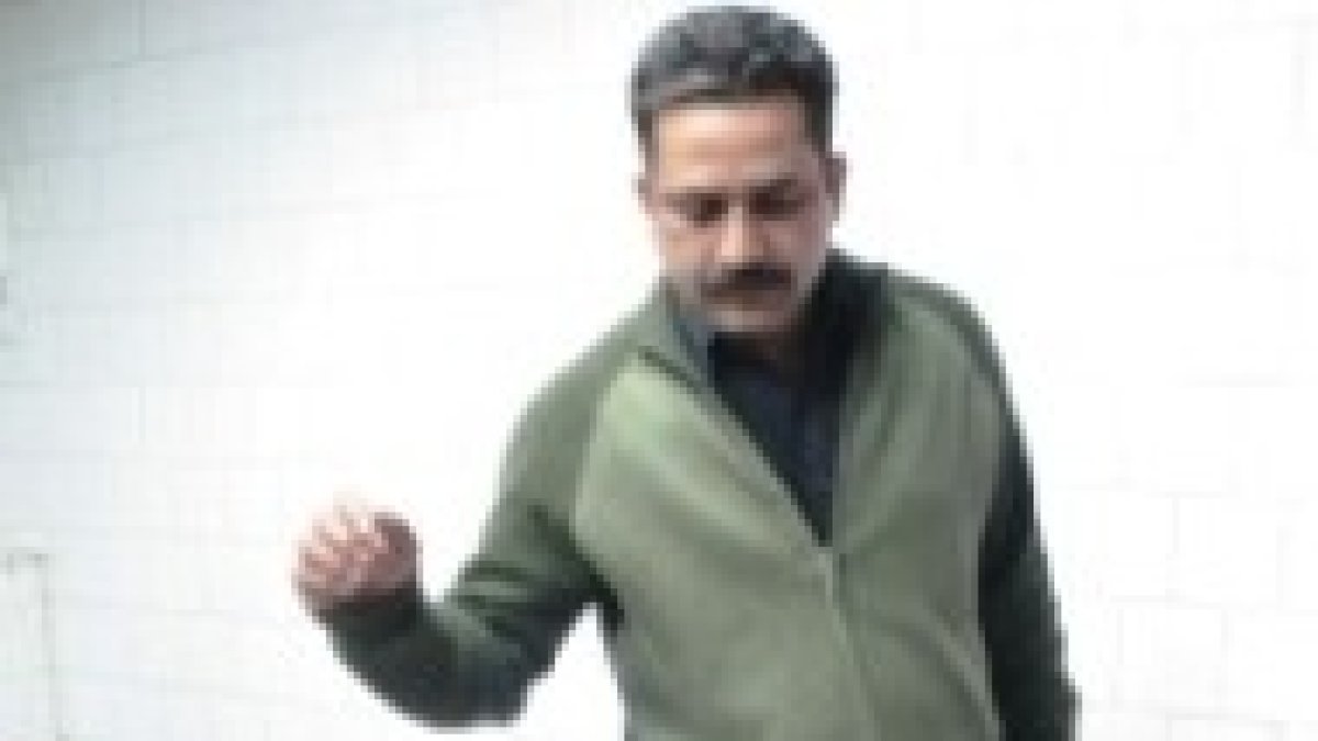 La niña Shazia Bashir, en el depósito de cadáveres