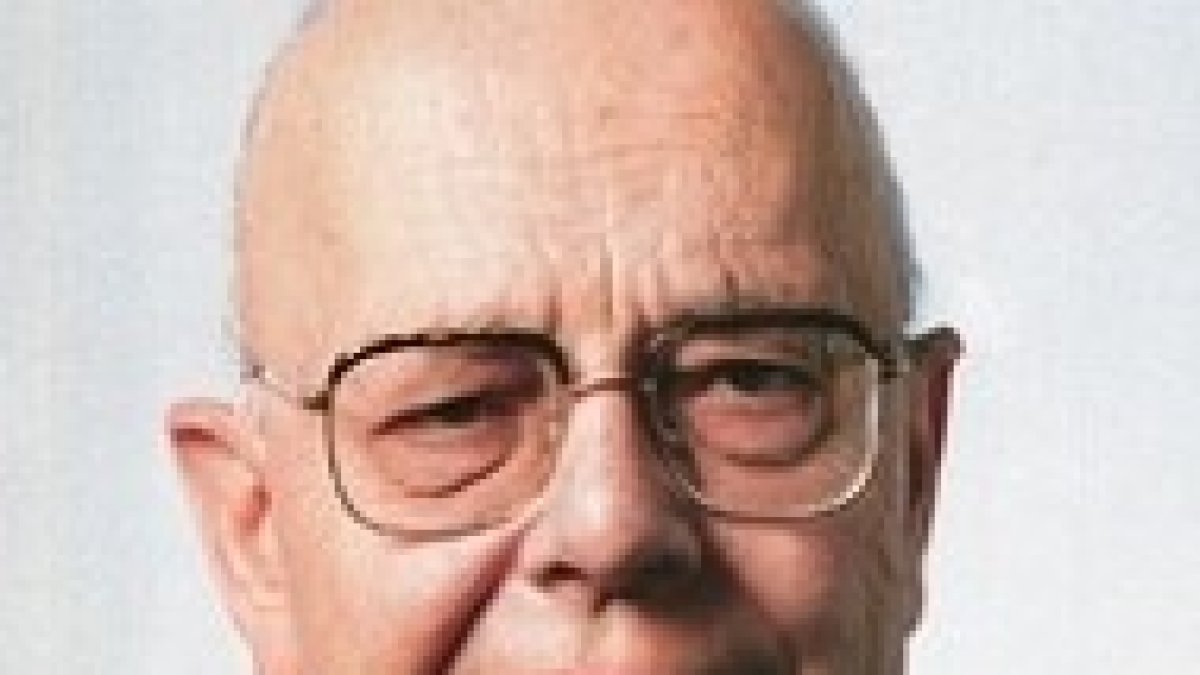 El padre Amorth, exorcista