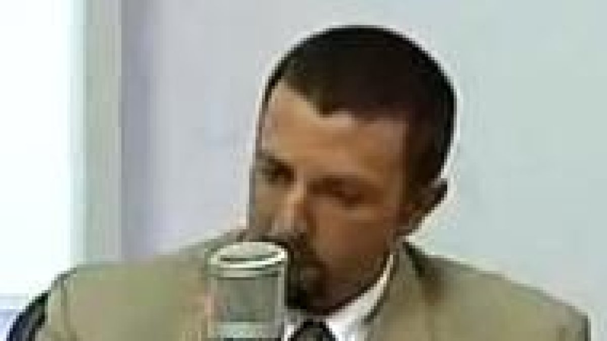 Raúl González Lara, hijo del padre Maciel