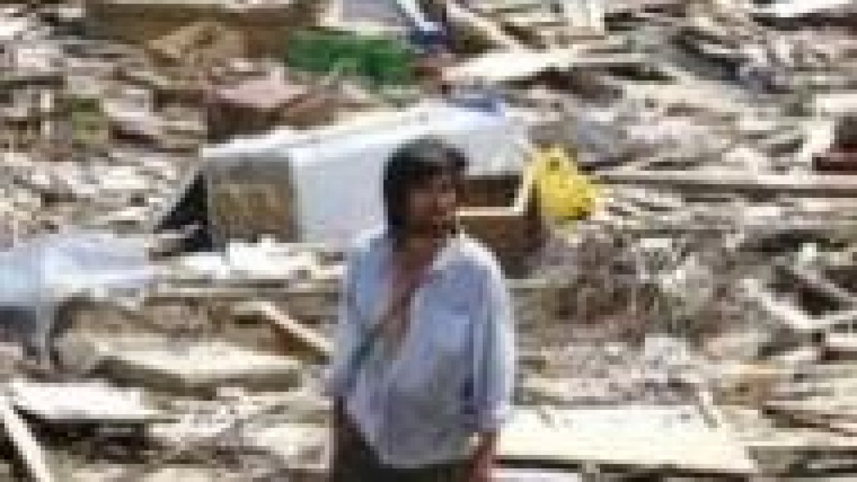 Un hombre desolado tras el terremoto que asoló Chile