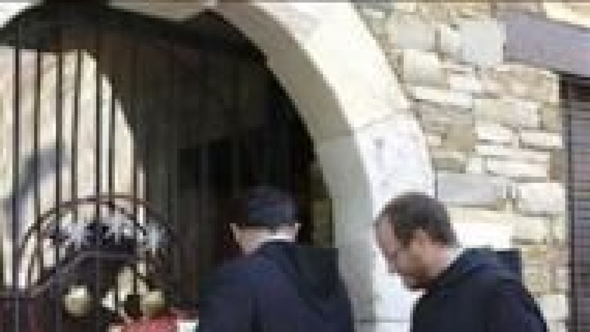 Monjes benedictinos de Rabanal del Camino