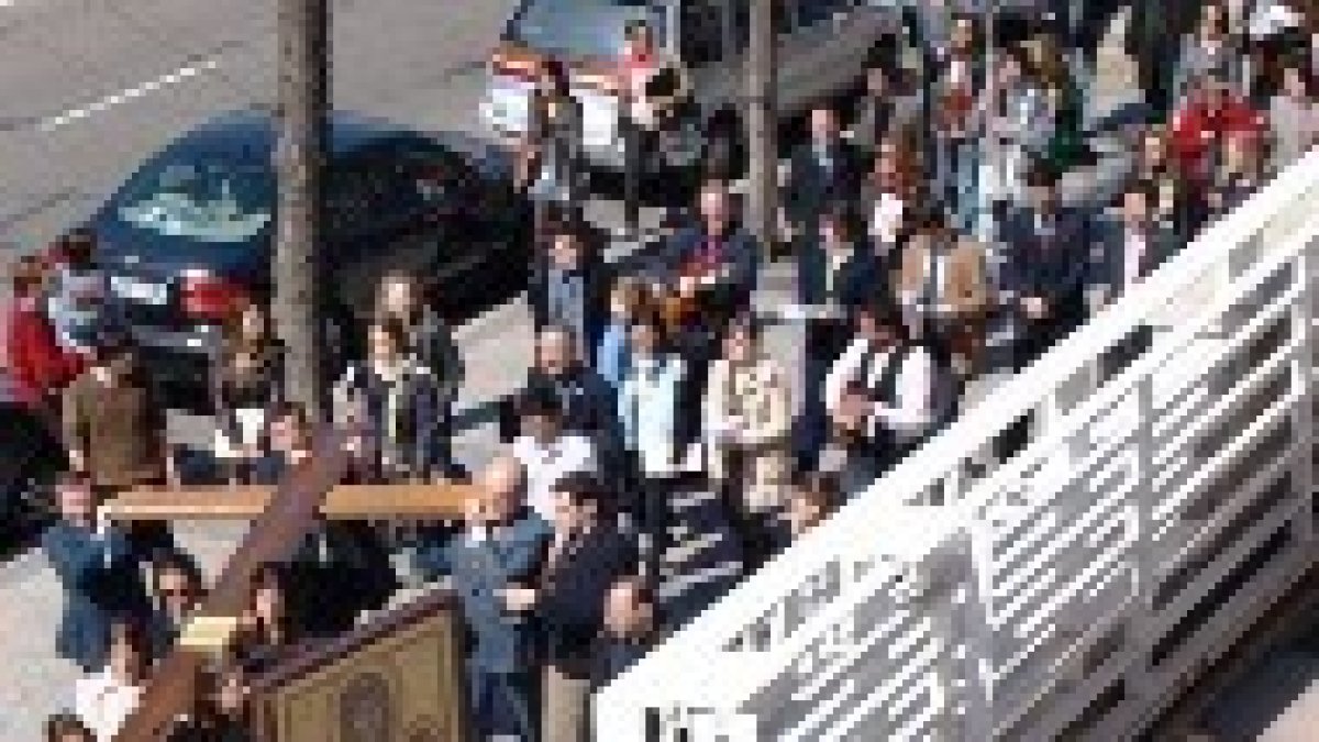 Procesión de la Cruz de los Jóvenes en la Universidad CEU San Pablo