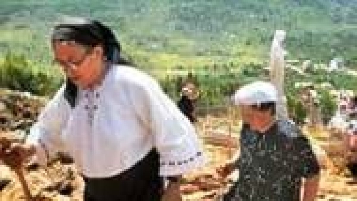Dos peregrinas en Medjugorje