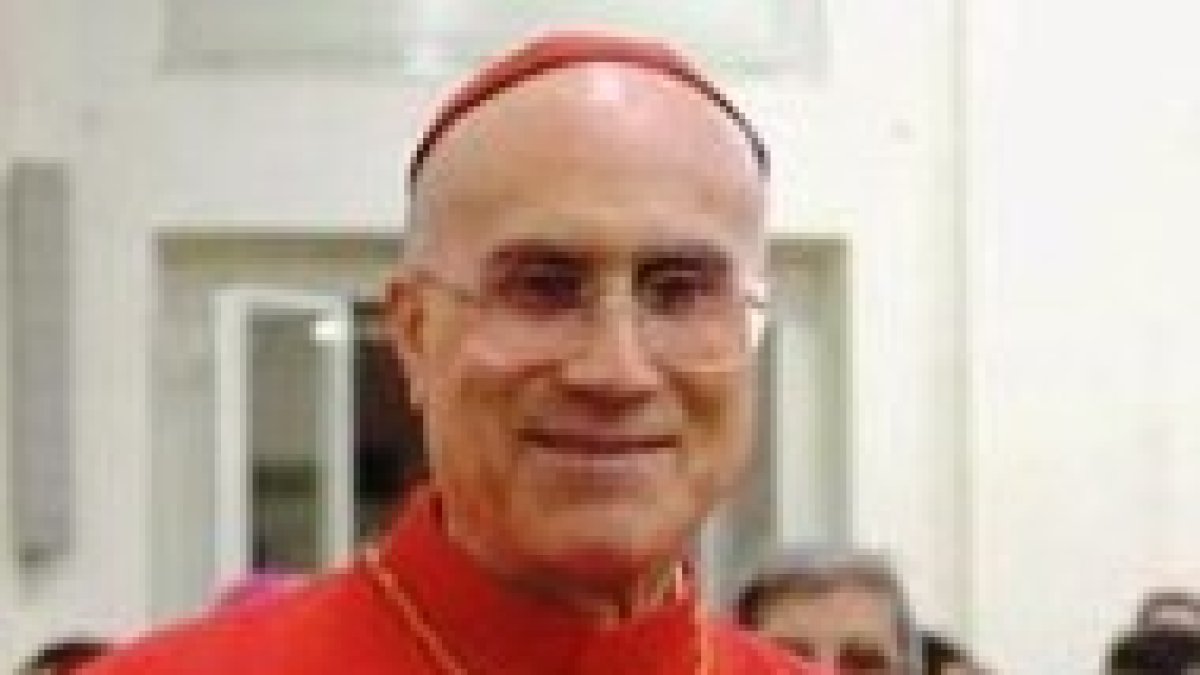 El cardenal Tarsicio Bertone