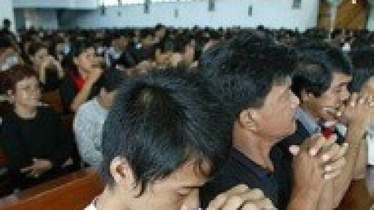 Un grupo de cristianos en Indonesia