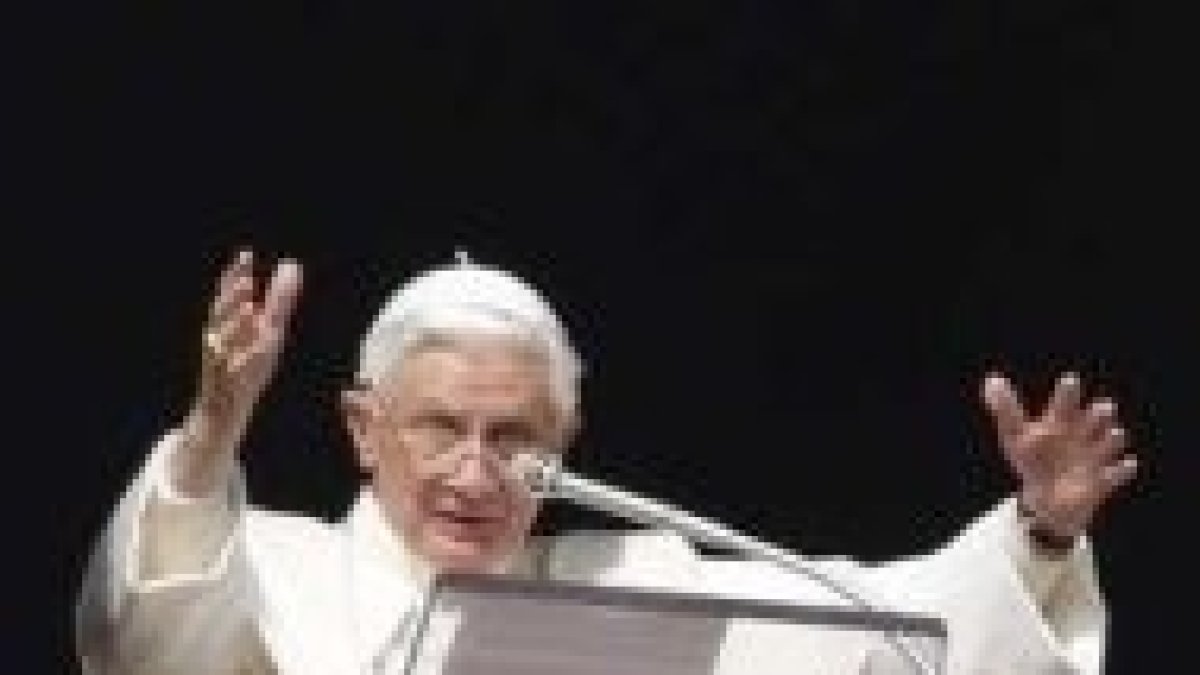 Benedicto XVI durante el Ángelus de hoy