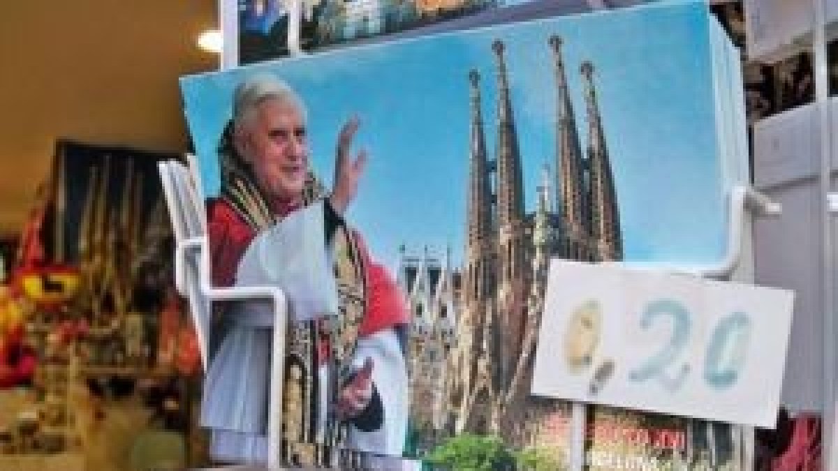 Souvenirs con ocasión de la visita del Papa a Barcelona