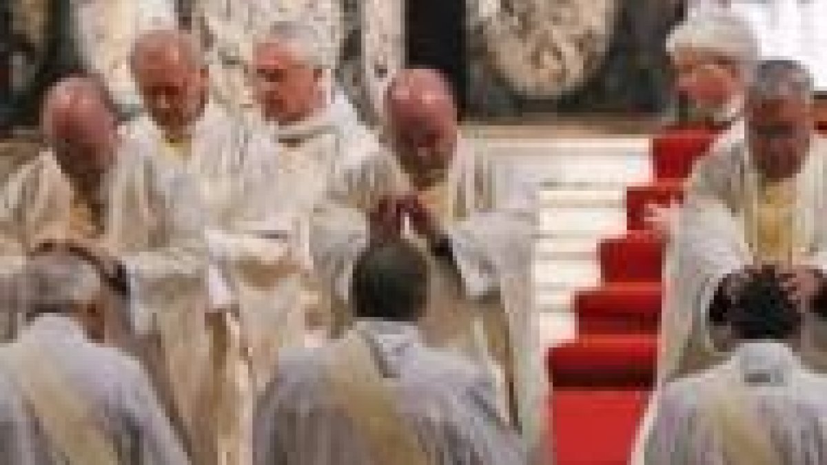 Pastores anglicanos convirtiéndose en católicos