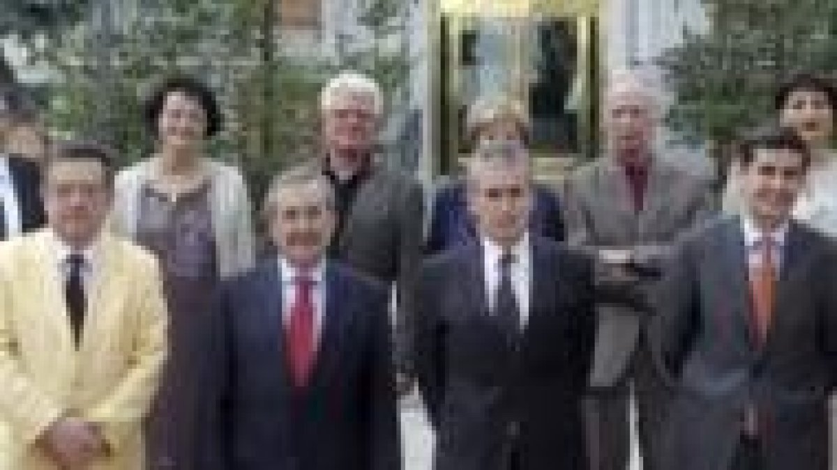 Algunos miembros de la comisión del Valle de los Caídos