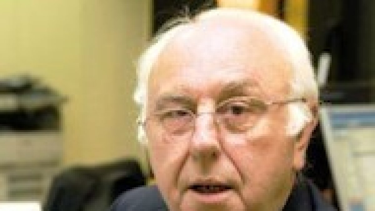 Francisco José Fernández de la Cigoña.