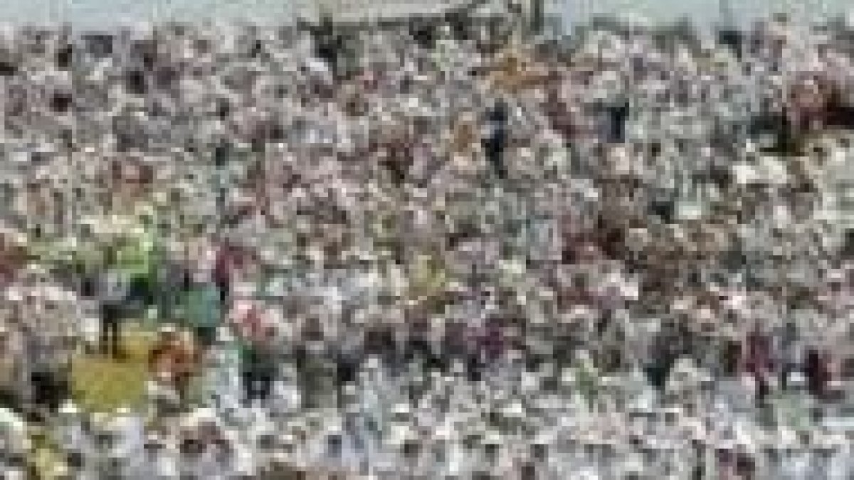 Multitudinaria misa en la frontera coreana