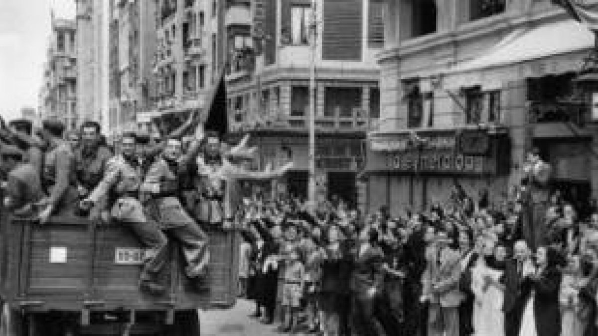 Luis García-Berlanga Martí: historia y memoria de su presencia en la División Azul