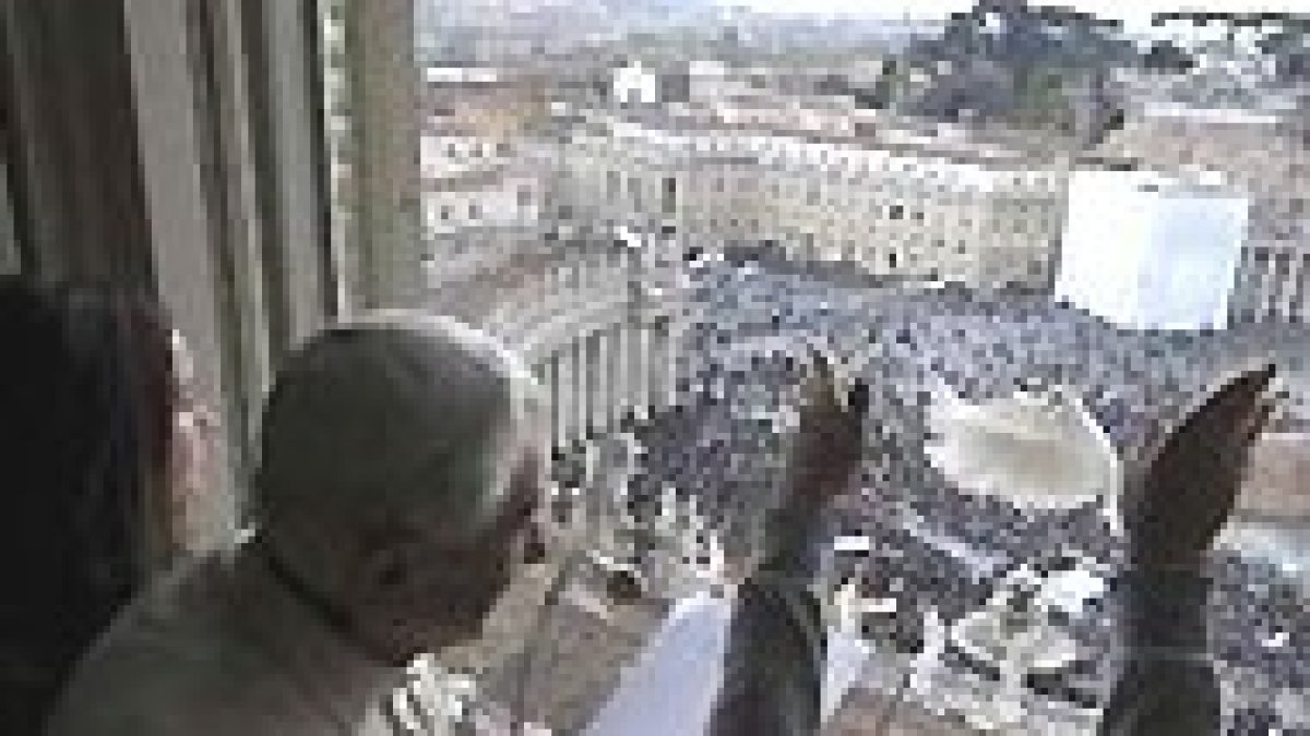 La paz levanta el vuelo desde Roma.