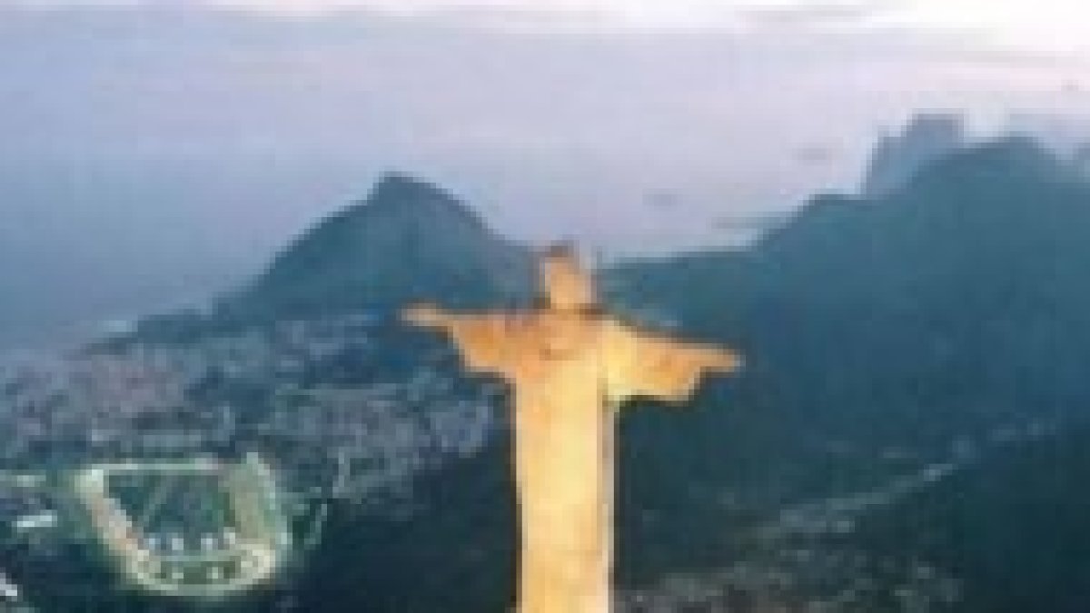 Cristo redentor iluminado