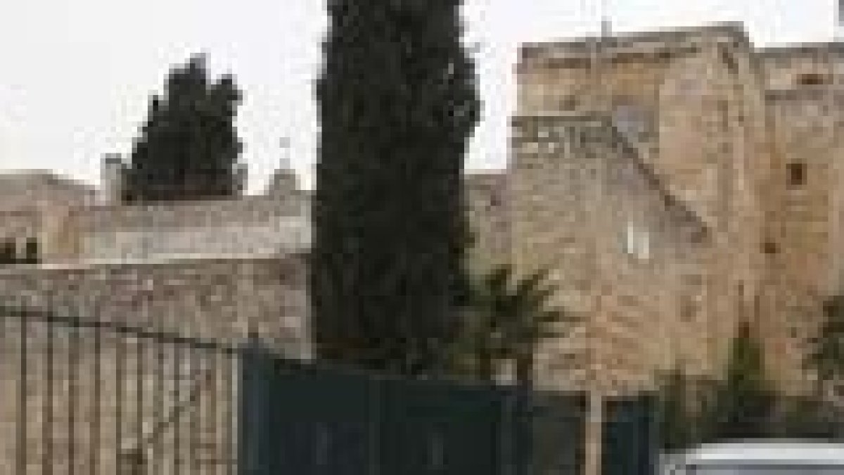 Imagen del monasterio atacado