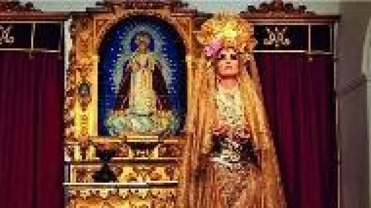 Paz Vega vestida de Virgen María