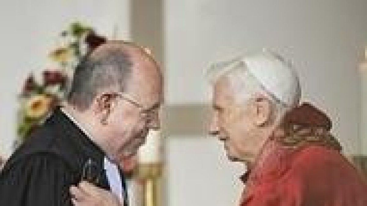 El papa con Nikolaus Schneider, presidente del Consejo de la Iglesia Evangélica Alemana