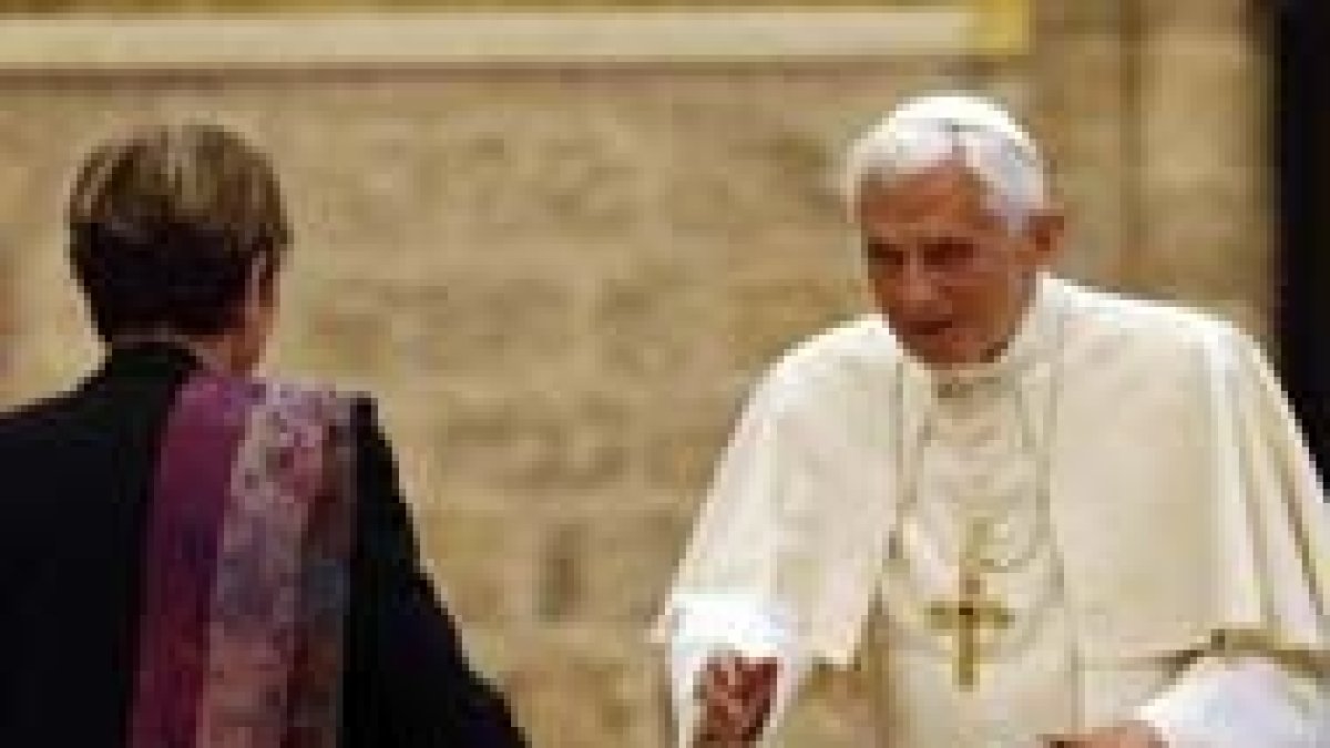 Julia Kristeva y Benedicto XVI en Asís