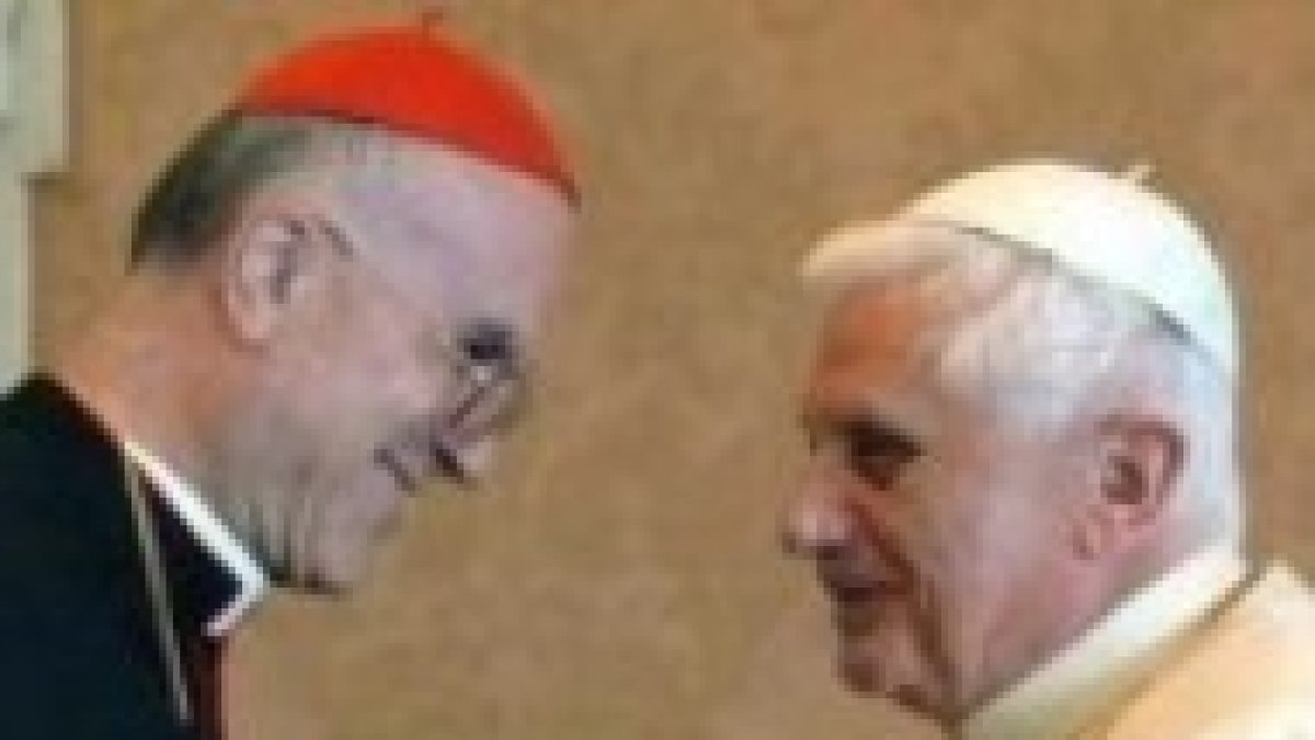 El cardenal Bertone y el Papa Benedicto XVI
