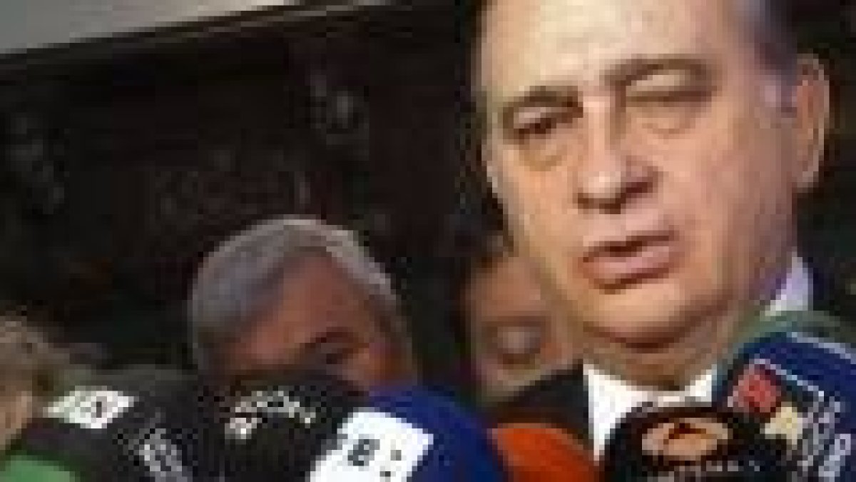 Oyarzábal, Ugalde, Conde y Bendodo, del PP, contra Fernández Díaz por defender el matrimonio