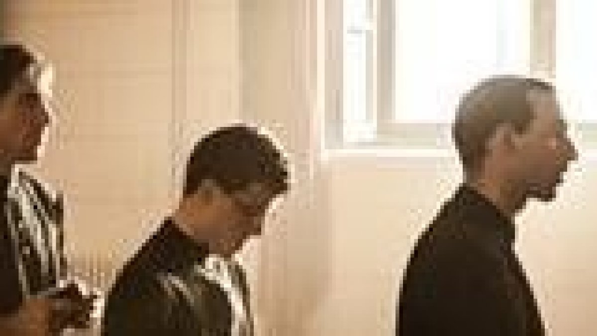 Escena de Un Dios Prohibido, film sobre la persecución