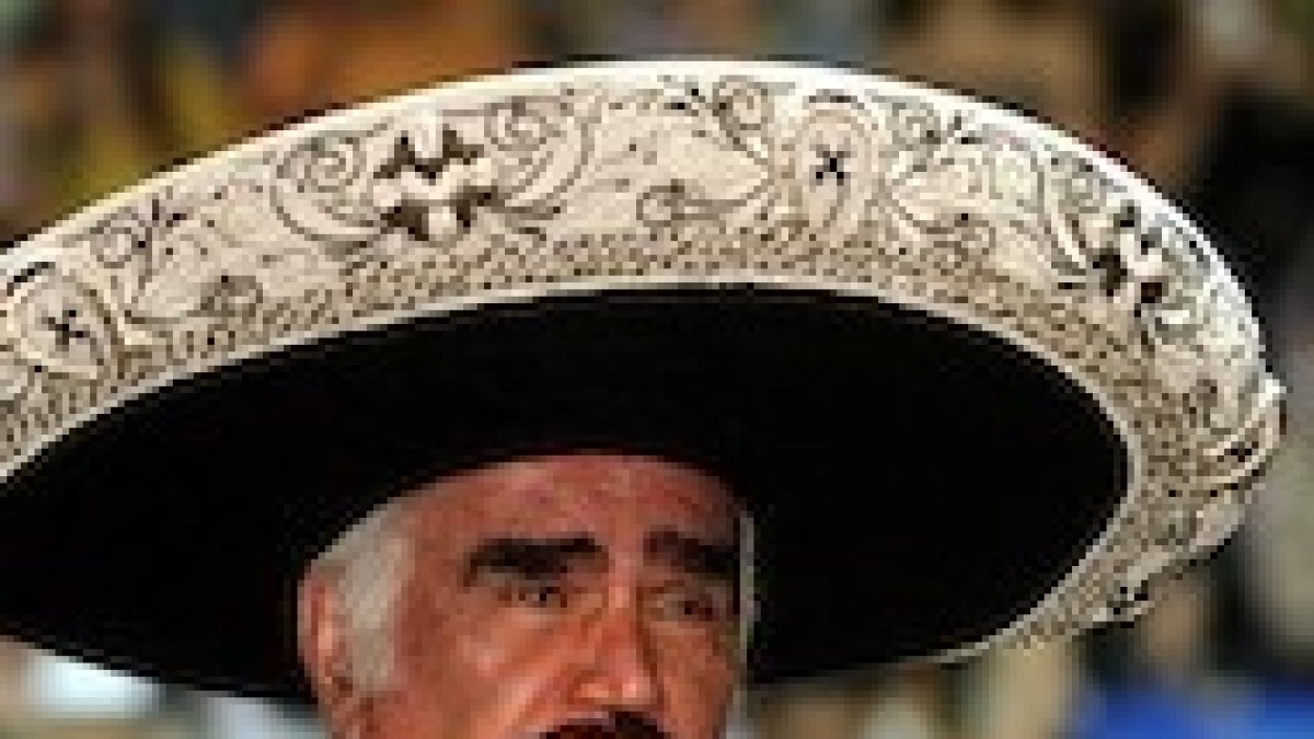 Vicente Fernández.