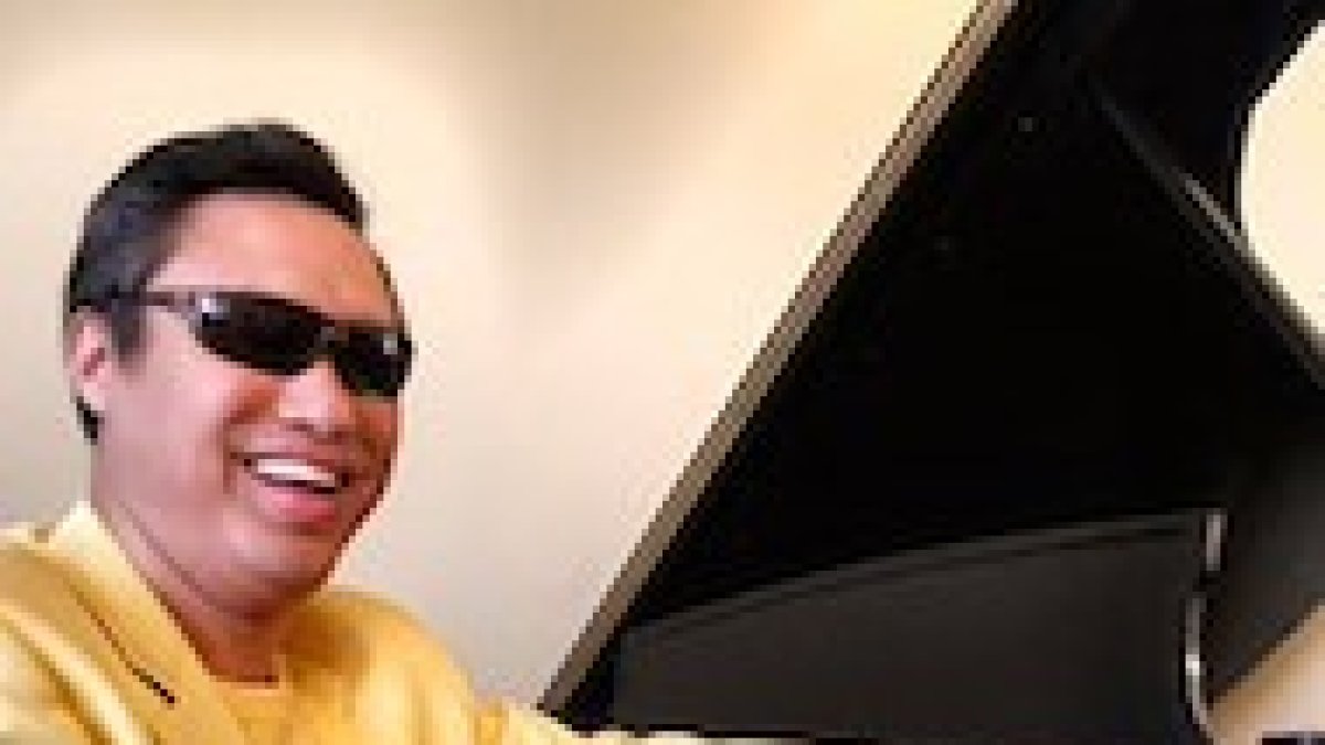 Carlos Ibay.