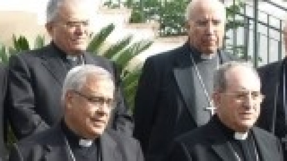 Los obispos del sur de España se unen en un duro texto ante el acoso a la escuela concertada