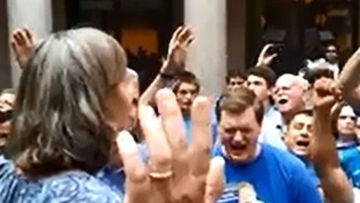 Invocaban a Dios con fondo de invocaciones satánicas.