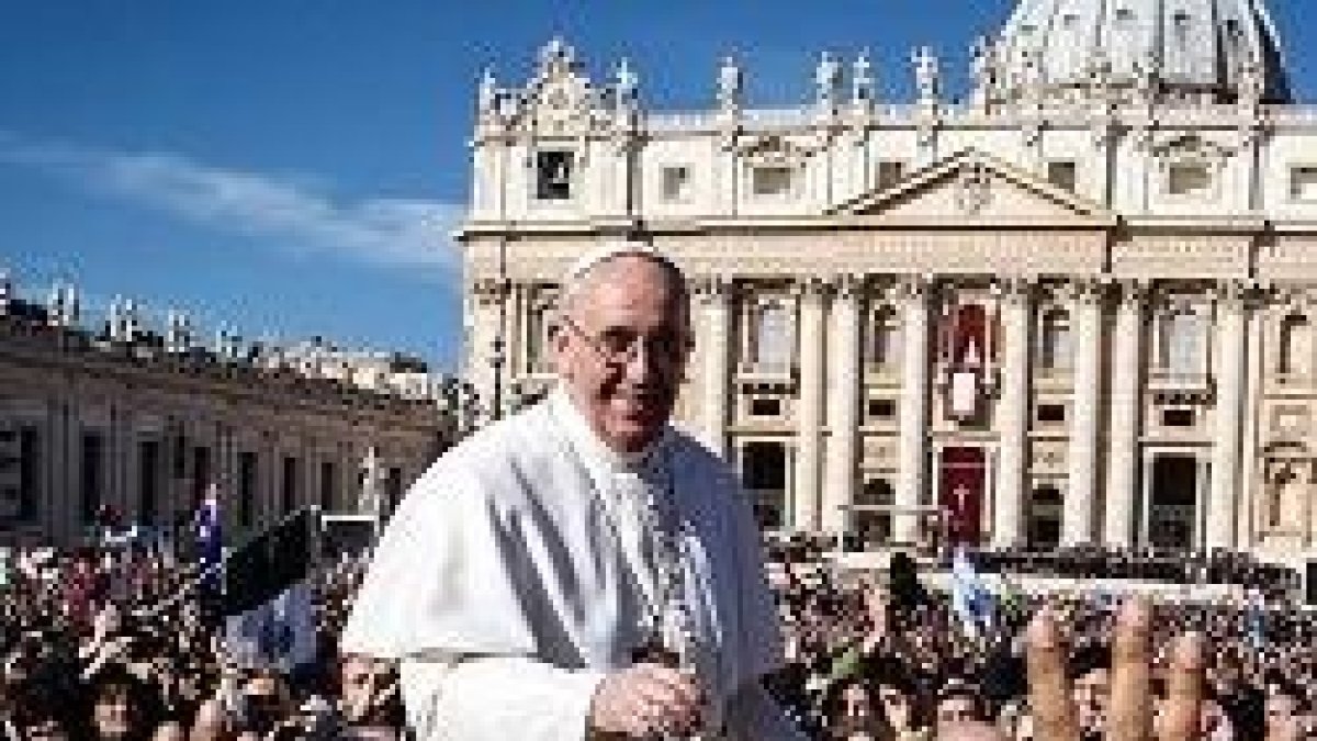 El Papa en el Ángelus del domingo ha planteado el deseo de Dios que habita en cada persona