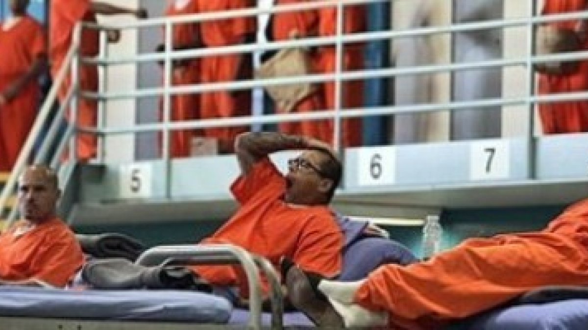 Presos en una cárcel californiana