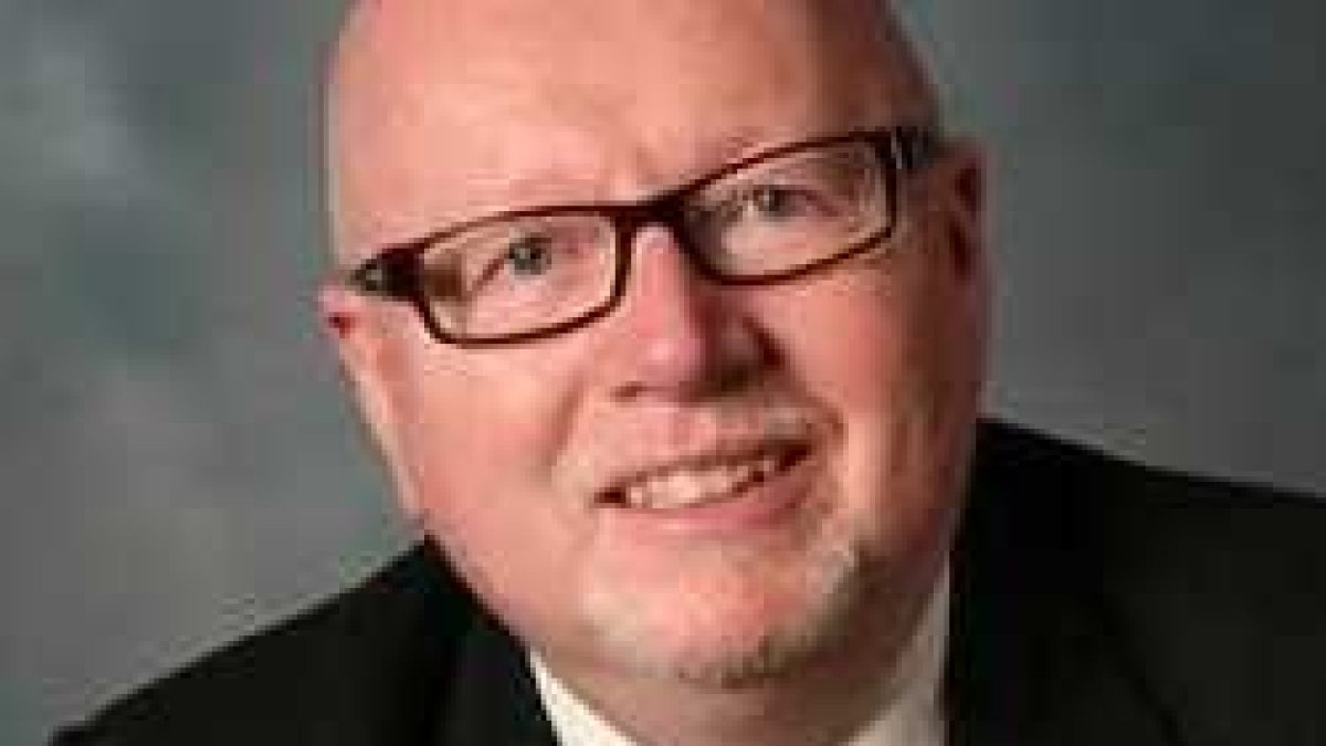 Geoff Tunnicliffe, de la Alianza Evangélica Mundial, contra el bombardeo