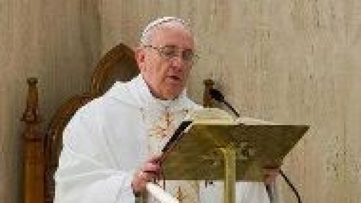 El Papa predica en Santa Marta