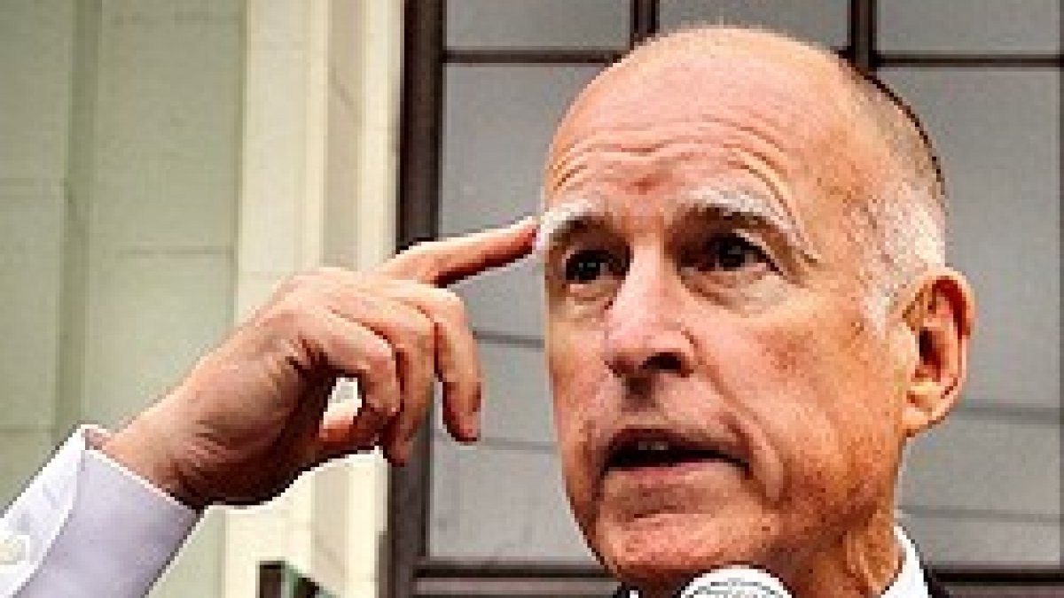 El gobernador Jerry Brown ha firmado una ley que las asociaciones de padres y los psicólogos consideran una locura.