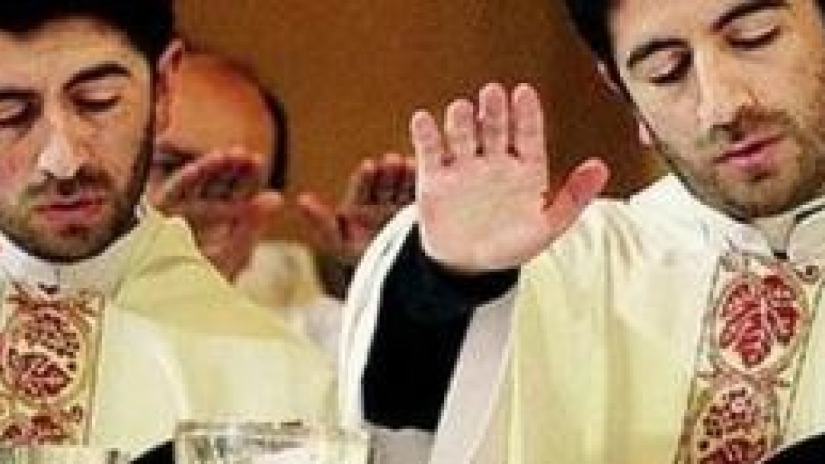 Felipe y Paulo Lizama, gemelos y sacerdotes