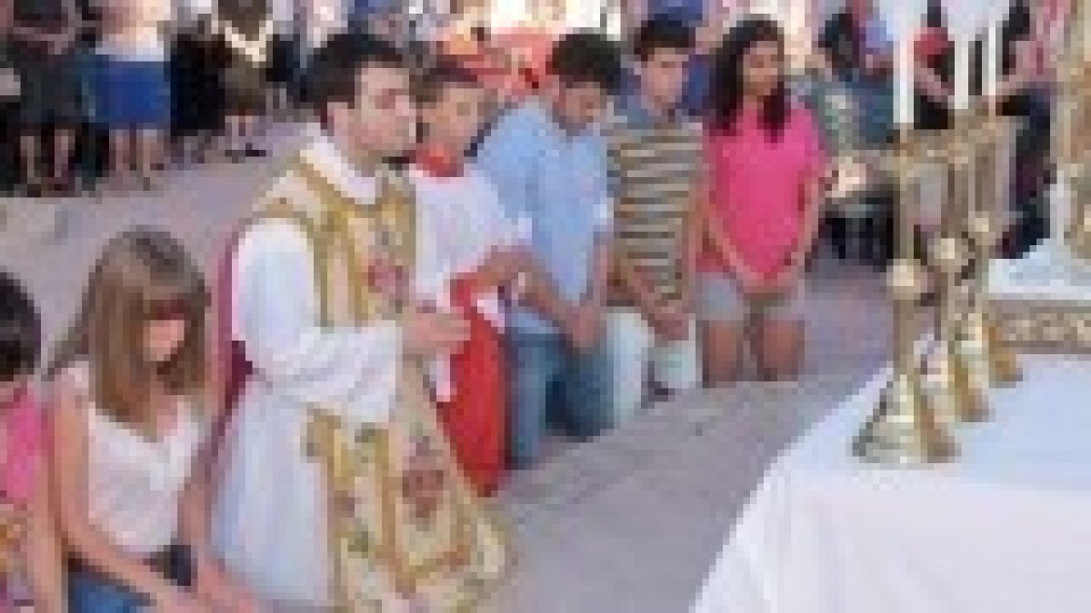 Este domingo a las 17h (hora de España y Roma) todo el mundo rezará y adorará con el Papa