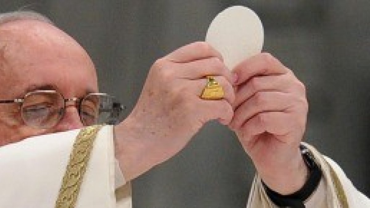 El Papa pide construir sobre Jesús, roca firme