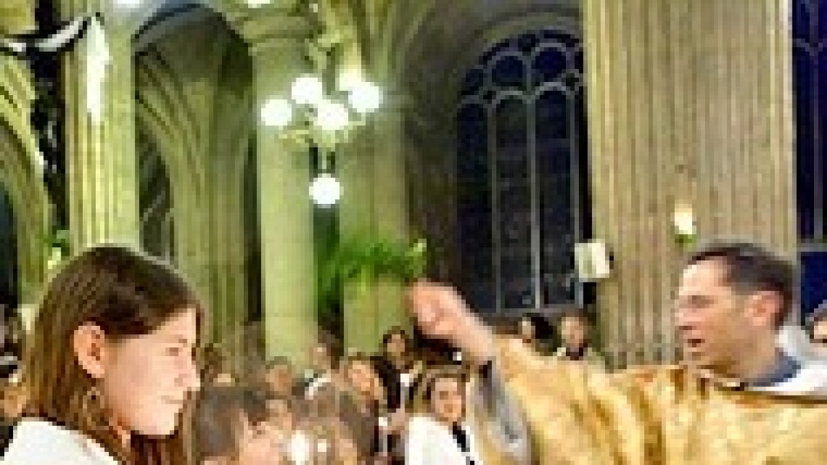 Bautismo de adultos: un fenómeno en auge.