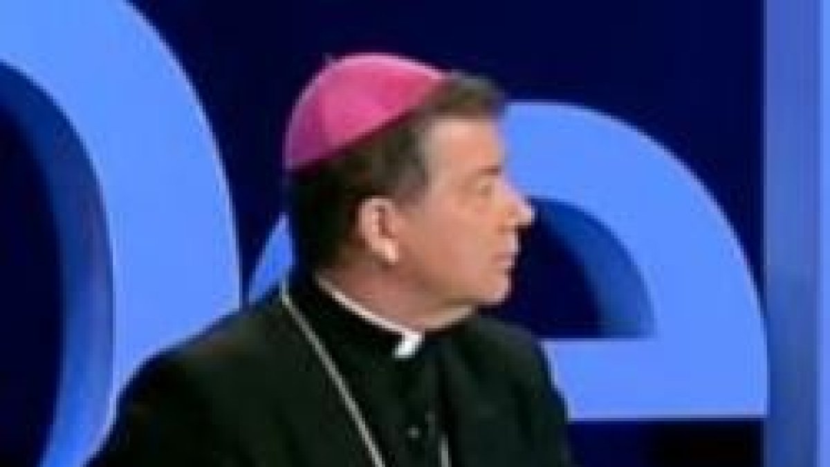 Martínez Camino, en sus últimas semanas como portavoz de la Conferencia Episcopal, en El Debate de La 1